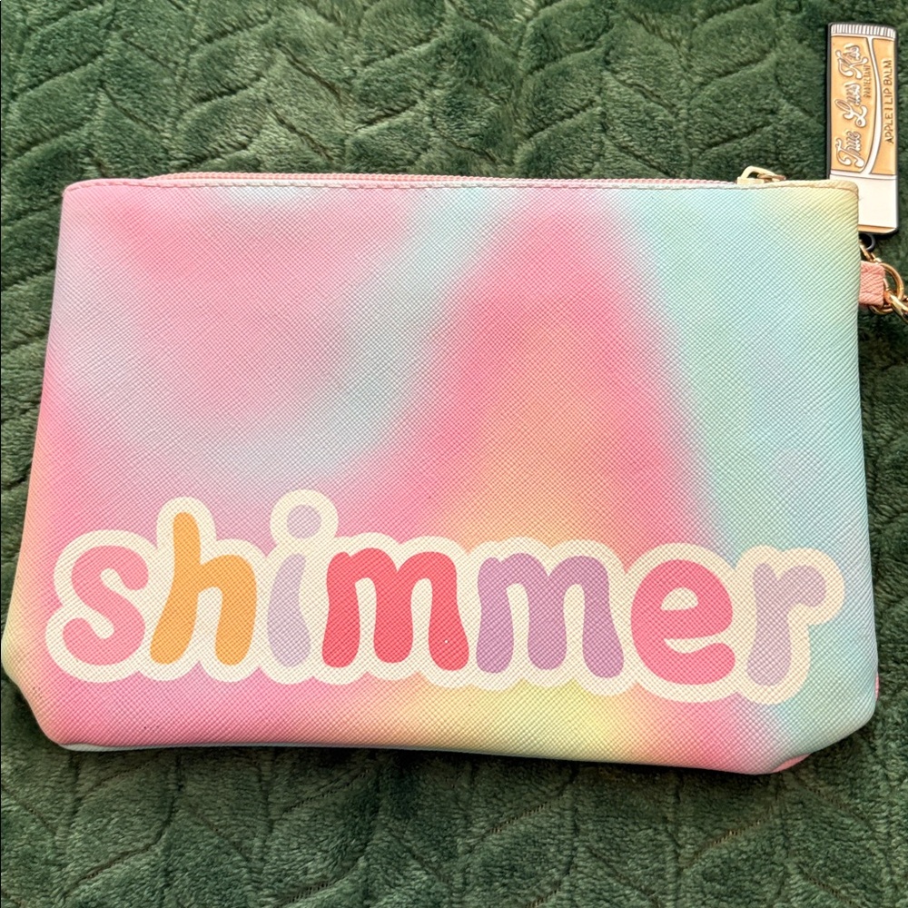 Disney Princess Snow White Shimmer Wristlet Clutch Pastels Zipper Close Purse